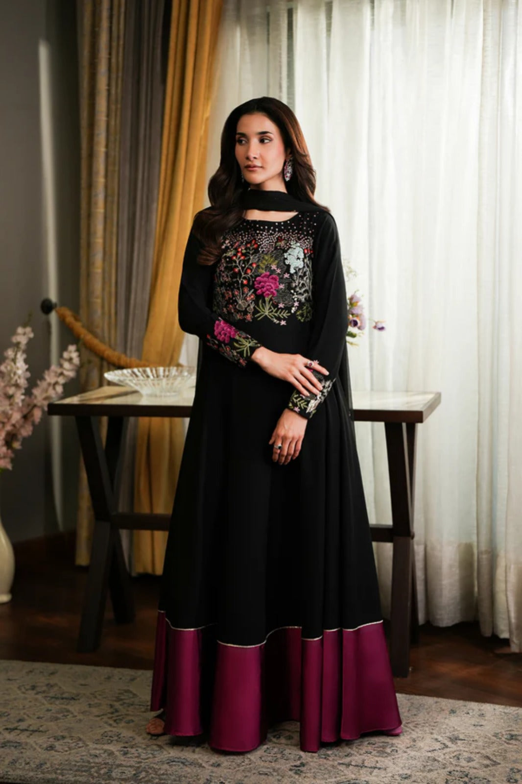 Black Crepe Pishwas 2-Piece Set