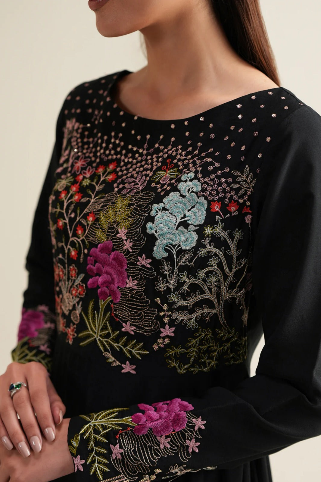 Black Crepe Pishwas 2-Piece Set